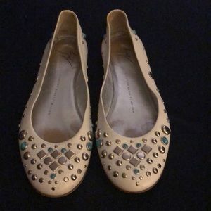 Size 39.5 flats